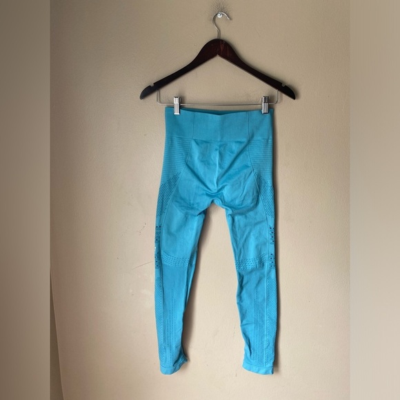 Gymshark Vital V2 Seamless High Rise Stretchy Workout Leggings - Picture 4 of 4